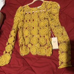 Women’s Top- New