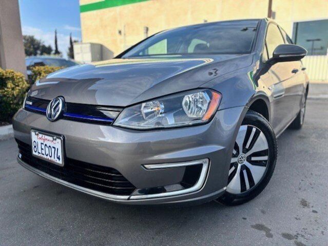 2016 Volkswagen e-Golf
