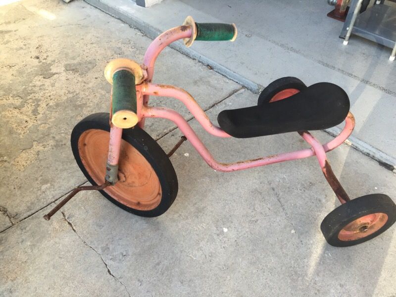 Vintage store lakeshore tricycle