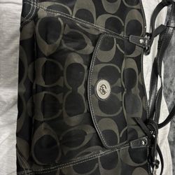 Coach Woman’s Purse 