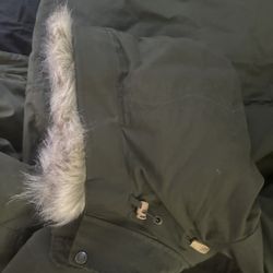 Fjall Raven Jacket With Fur Hood Size Xl 
