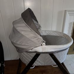 Bassinet (foldaway)