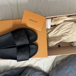 Louis Vuitton Slides!!