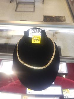 Cash America: 14K Gold Necklace