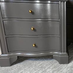 ONE End Table/ Night Stand