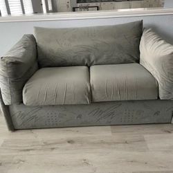 ✨Gray/Green Pattern Loveseat + Sofa Bed Mattress✨