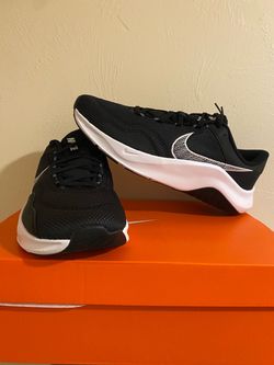 Nike Legend Essential