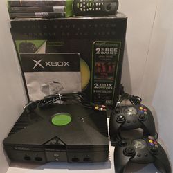 Original Xbox Video Game System CIB with 3 Games