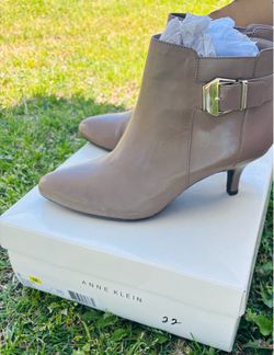 🖤 Lucky Brand Black Leather Ankle Boots 🖤  size 8.5