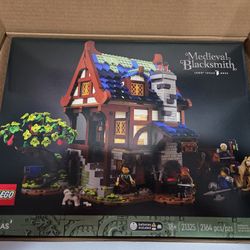 NEW LEGO IDEAS MEDIEVALBLACKSMITH 21325