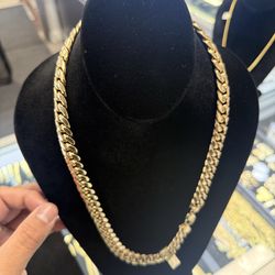 Cuban link chain 14k