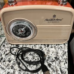 Hearth & Hand Retro Bluetooth Radio