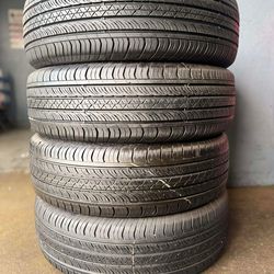 225/65/17. Continental