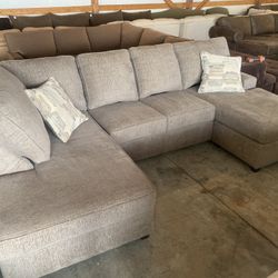 Grey Wrap Around Sectional Couch “WE DELIVER”