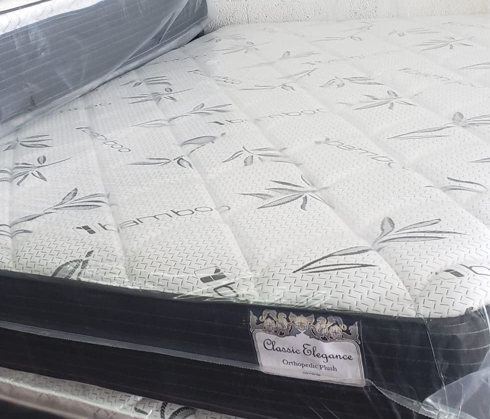 QUEEN PLUSH MATTRESS