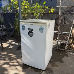 Small Fridge 