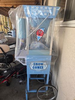 Nostalgia Snow Cone Machine with Cart