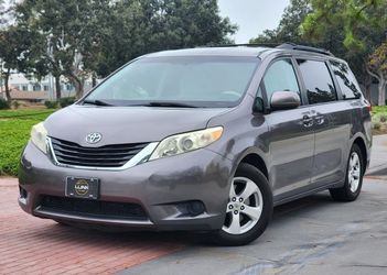 2013 Toyota Sienna