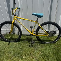 Eastern Growler 26” BMX Cruiser Bike Yellow