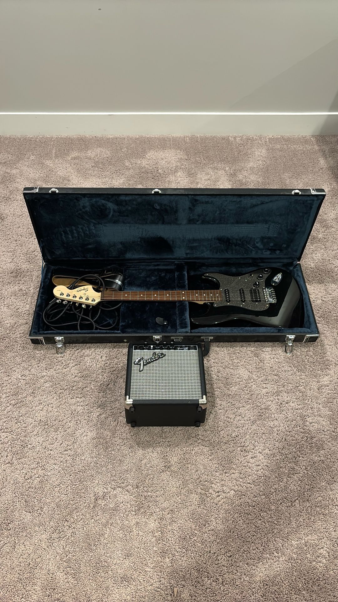 Fender Squire Guitar And Frontman 10G Amp