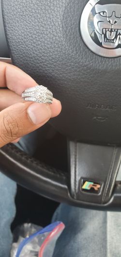 Vera wang Engagement wedding band set