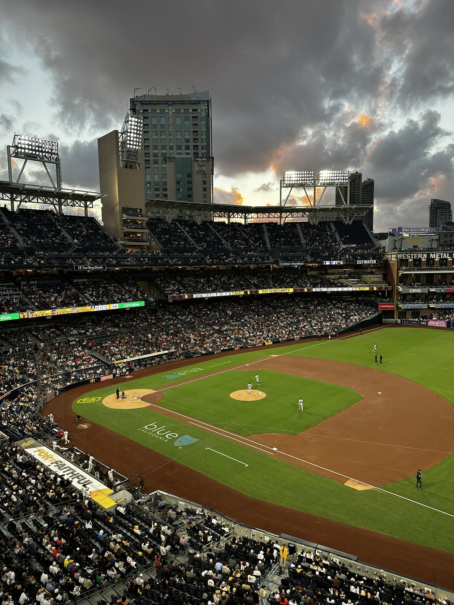 Padres Dodgers - Mon June 9 (2x Seats) Baseball