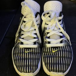 Nike Lebrons Kids 4.5Y