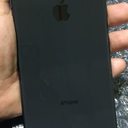 IPHONE 8 PLUS 64GB UNLOCKED DESBLOQUEADO 