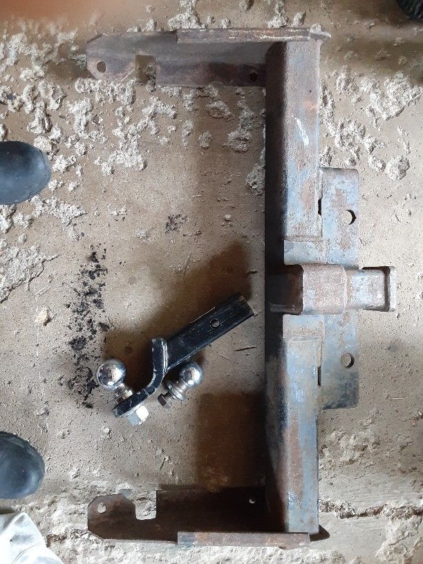 Valley V5 Tow Hitch
