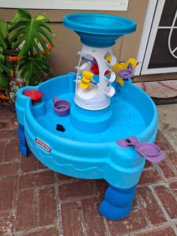 Kids water table