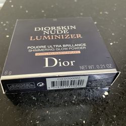 Dior skin Nude Luminizer  Shimmering Glow Powder ( Not Opened)