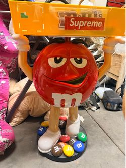 Red m&m display