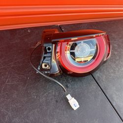 2022-2023 Mazda 3  right  passenger Tail Light Hatchback oem