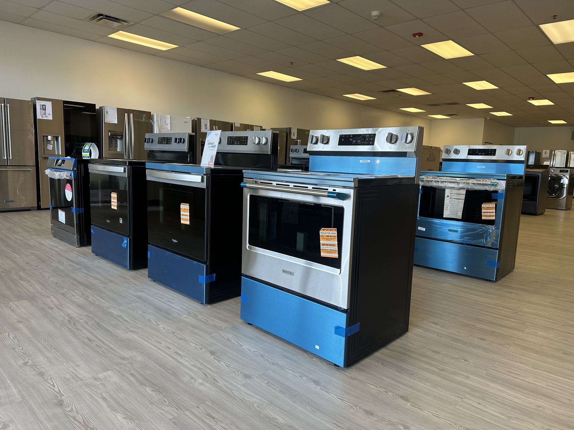 Electric Range - Whirlpool /Maytag