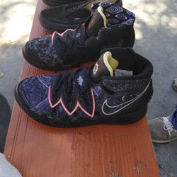Nike Kyrie Hybrid Size 6