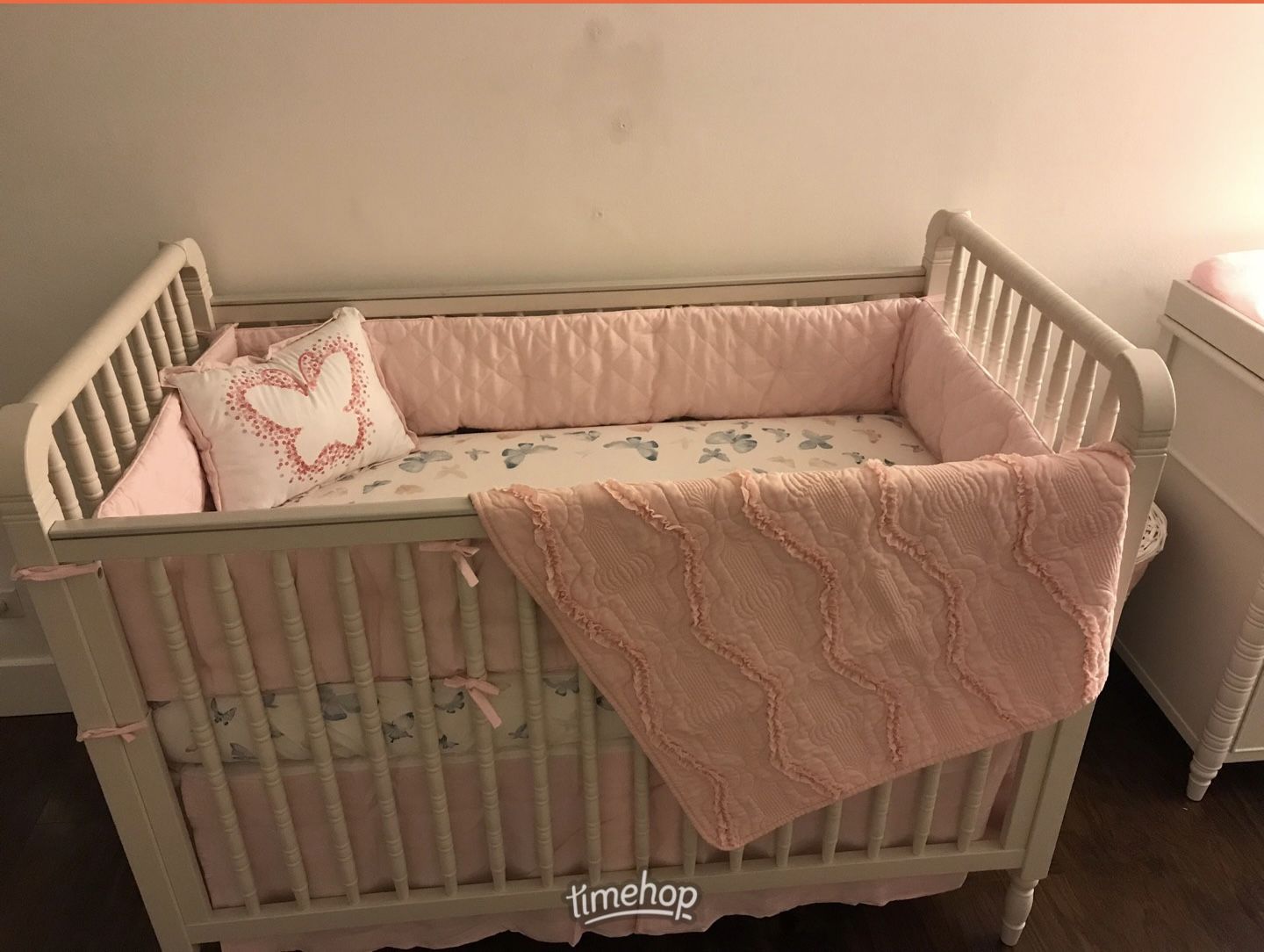 Pottery barn elsie crib cheap