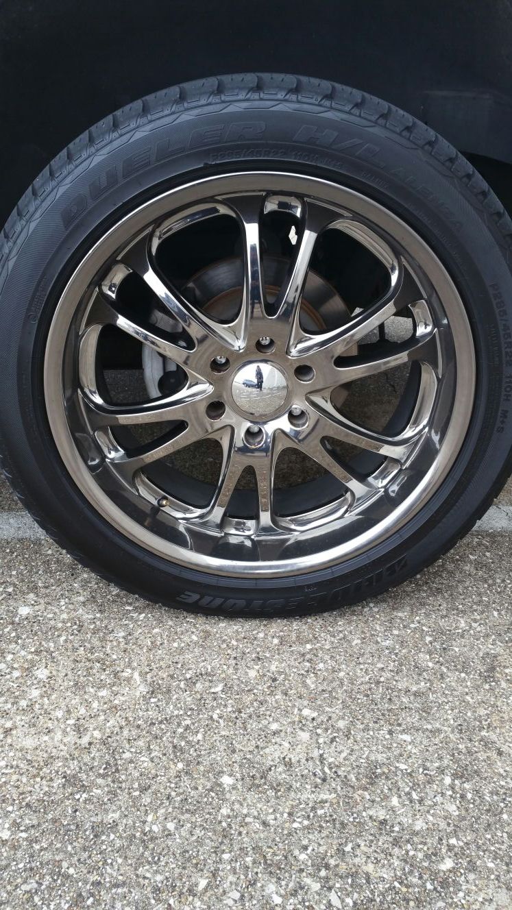 22" Boss 313 wheels Black Chrome