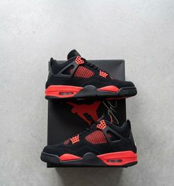 Jordan 4 red Thunder