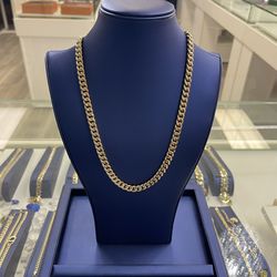 Chain Cubanlink 9 Mm By 22 Inch Semisolid 10k