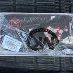 NWOT Michael Kors “ I Love Mom” Wallet Special Edition Mother’s Day