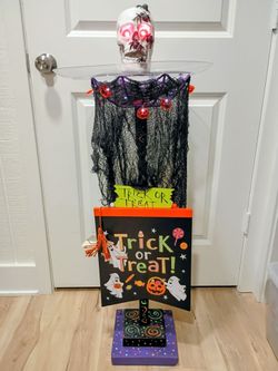 Super cool Halloween Lighted Candy/Candle Stand