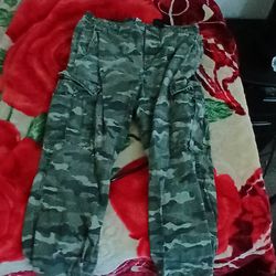 Camo jeans size 32