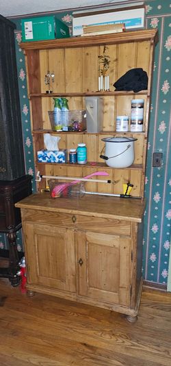 Hutch pine 2 piece