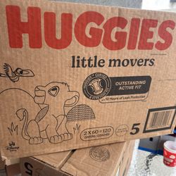 Huggies Lil Movers Size 5
