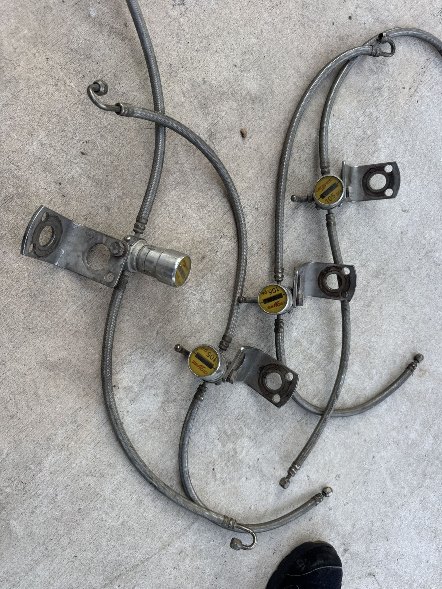 Dual Wheel Air Leveling Valves