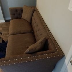 Upscale Wayfair Boutique Couch 