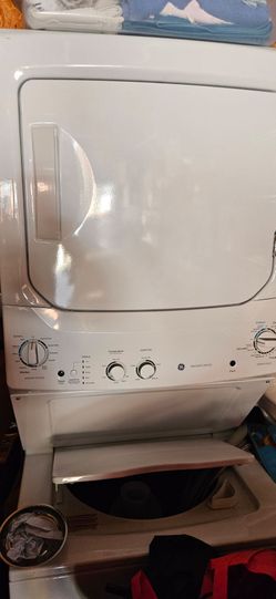 GE Laundry Center (electric dryer)