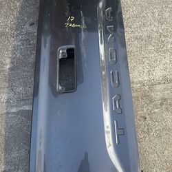 16 to 20 Toyota taco tailgate