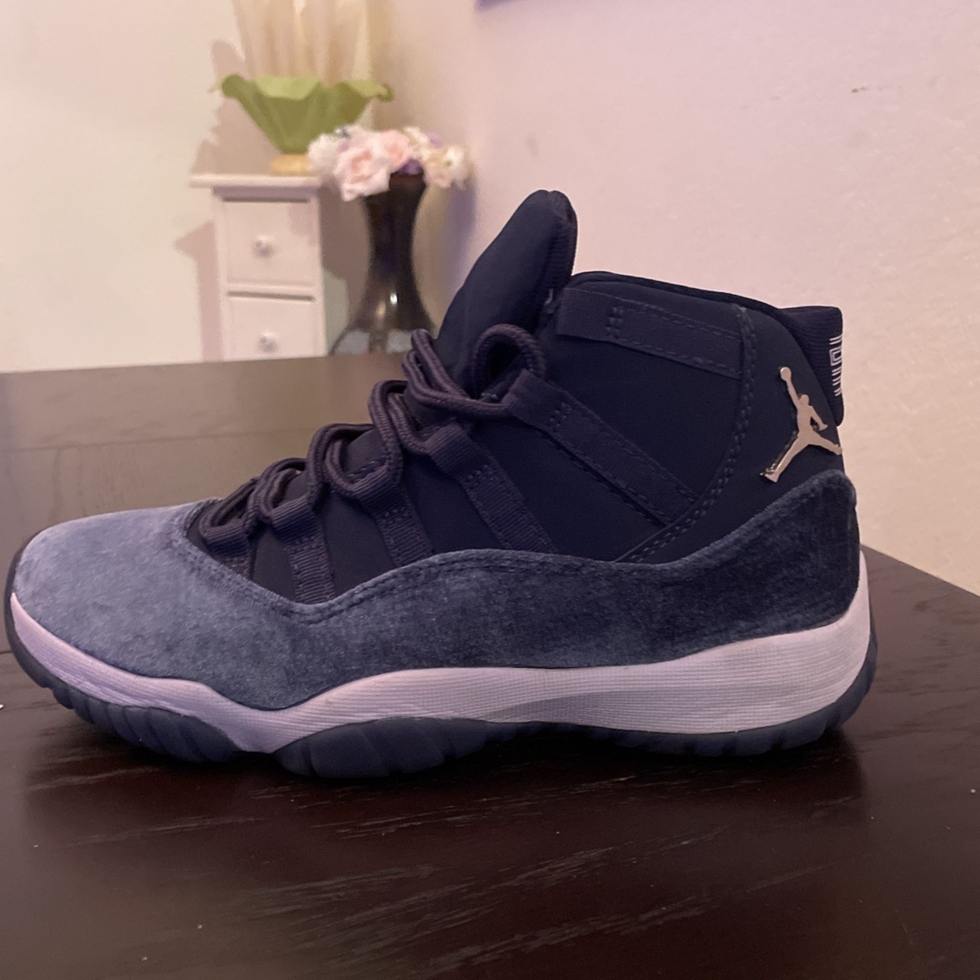 Air Jordan 11 Retro ‘Midnight Navy Velvet’ Men