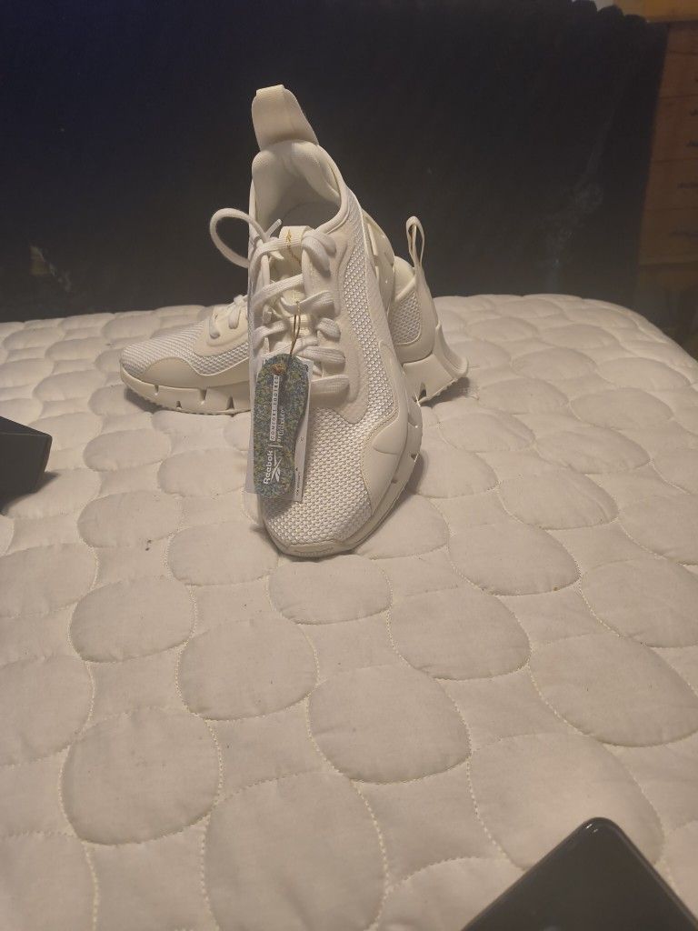 Women Zig Dynamic Chalk White Size 9